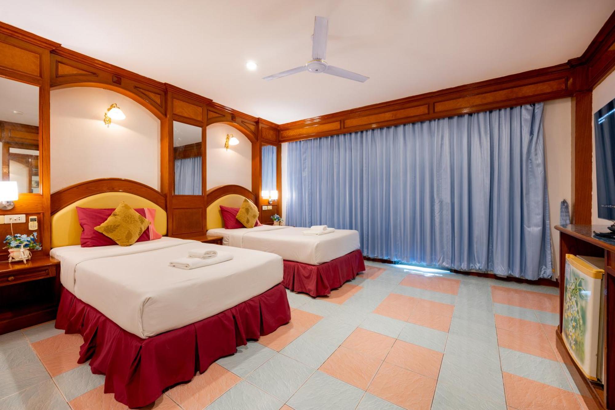 Lamai Hotel Patong Екстер'єр фото