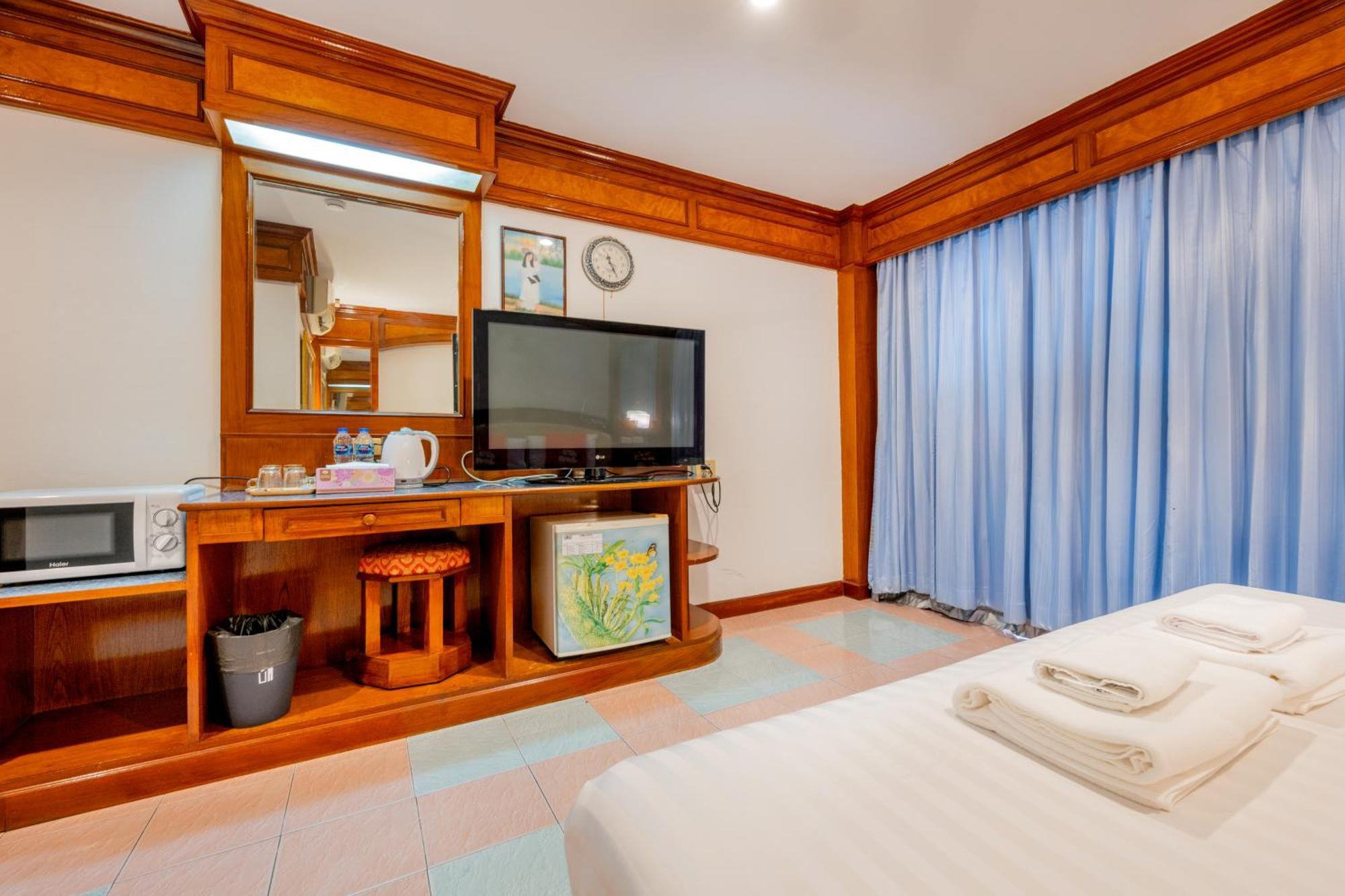 Lamai Hotel Patong Екстер'єр фото